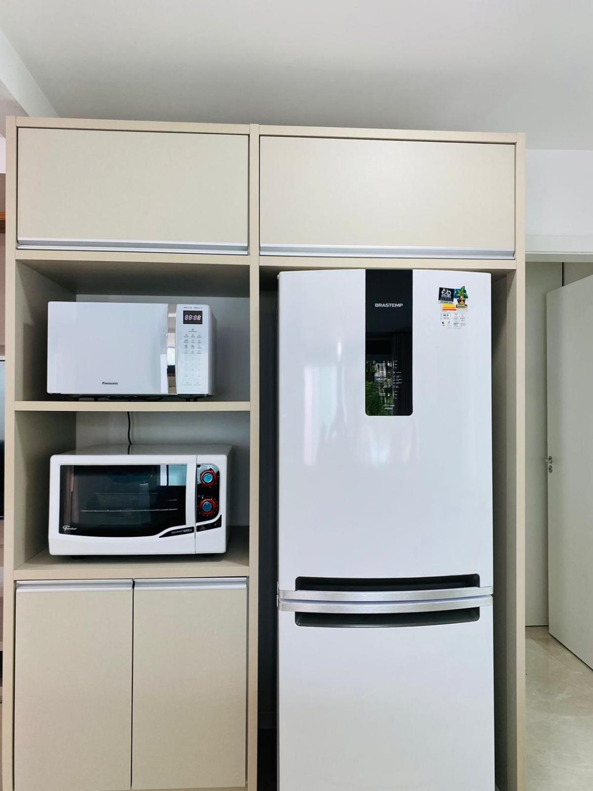Villa Residencial Com Piscina Possui Jacuzzi Aquecida Com Hidromassagem à Bombinhas Extérieur photo